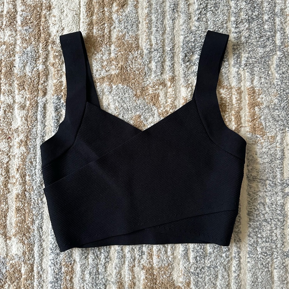 Aritzia Babaton Sculpt Knit Greek Tank